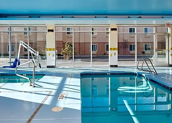 Hotel Fairfield & By Marriott 3*
