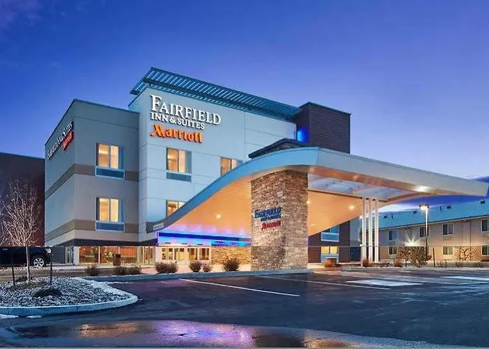Hotel Fairfield & By Marriott